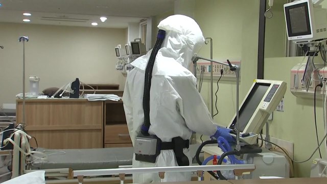 [뉴스라이브] 오미크론에 전 세계 신규 확진 '최다'...정부, 거리두기 연장에 무게? / YTN