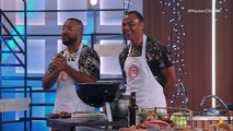 Os chefs avaliaram os pratos das duas duplas e decidiram que o boleiro e o sambista fizeram o melhor trabalho na cozinha do MasterChef.