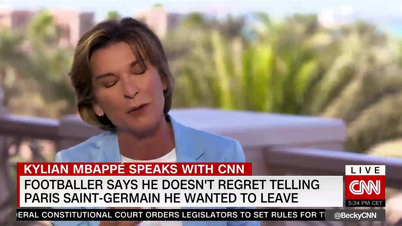 Football - L'attaquant du PSG Kylian Mbappé assure qu'il va "finir la saison" avec son club "à 100%" lors d'une interview diffusée par CNN - VIDEO