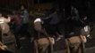 Video: 2 बदमाशों ने बिजनौर में पुलिसकर्मियों को लात-घूंसों से पीटा, छीन ले गए राइफल