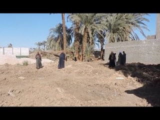 صعيدية تبرعت بكل ما تملك لخدمة أهل قريتها