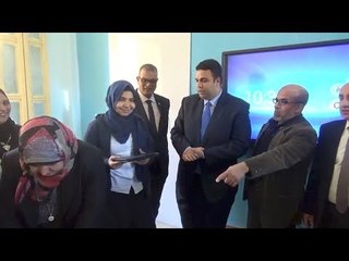 توزيع 3 آلاف و828 جهاز تابلت على طلاب الثانوية بالسويس