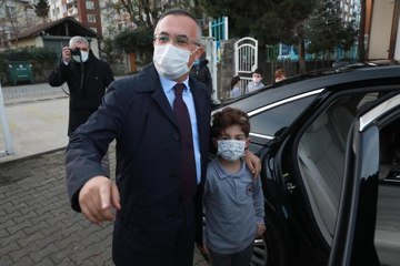 "Valiyi sınıfa getireceğim" vaadiyle başkan seçilen öğrenciye Vali Çeber'den ziyaret