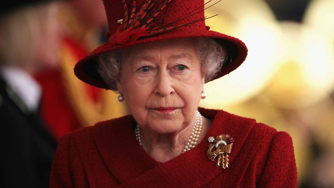 Queen in Lebensgefahr: Bewaffneter Eindringling wollte sie töten