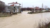 KIRKLARELİ - Taşkın nedeniyle evlerinde mahsur kalanlar AFAD ekiplerince kurtarıldı