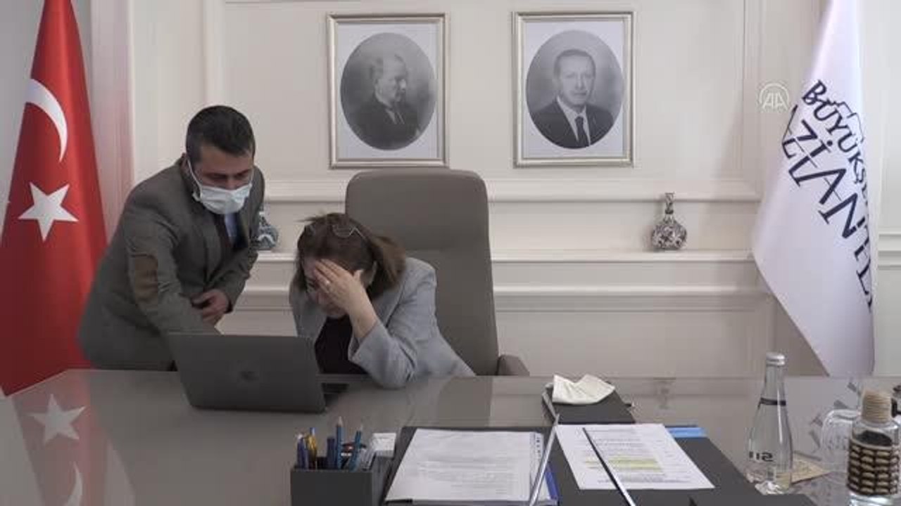 GAZİANTEP - Gaziantep Büyükşehir Belediye Başkanı Şahin, AA'nın "Yılın Fotoğrafları" oylamasına katıldı