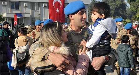 El Bab’da görevini tamamlayan komandolar ailelerine kavuştu