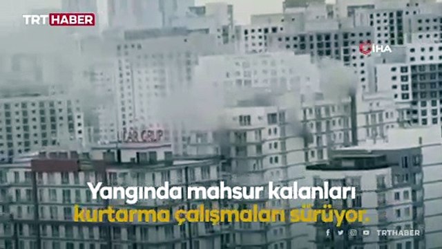 Esenyurt'ta 18 katlı binada yangın: Mahsur kalanlar var