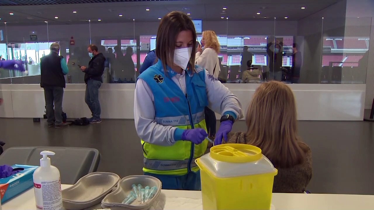 'Vacuna', palabra del año 2021 según la FundéuRAE