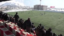 SPOR Hakkarigücü, Sivas Kadın Futbol Takımı'nı 4-0 yendi