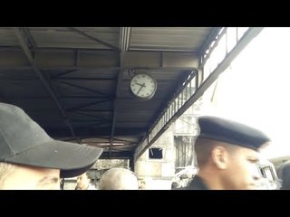ساعة محطة مصر ترصد توقيت حادث الجرار المحترق