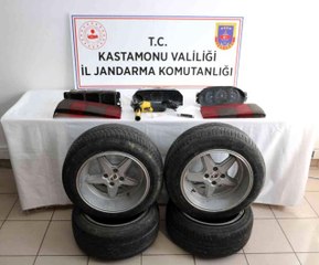 Araçların jant ve tekerleri ile gösterge panellerini çalan hırsızlık şebekesi çökertildi