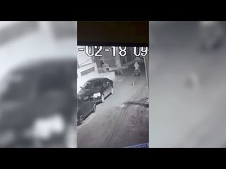 كاميرا ترصد لحظات الاعتداء على طفلين بسيف وسرقة هاتفيهما بكفر الشيخ