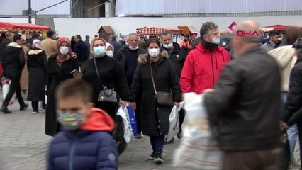 Eminönü'nde yılbaşı yoğunluğu