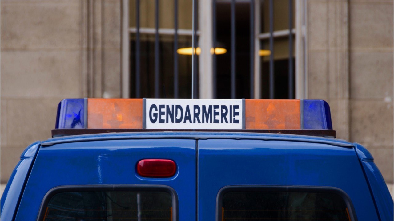FEMME ACTUELLE - "Ils me dépouillent ces porcs" : la mort tragique d'Anaïs, 18 ans, retrouvée sans vie par un livreur de journaux