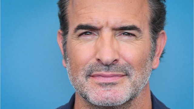 FEMME ACTUELLE - “J’ai vécu une réelle solitude : Jean Dujardin se confie sur sa jeunesse compliquée