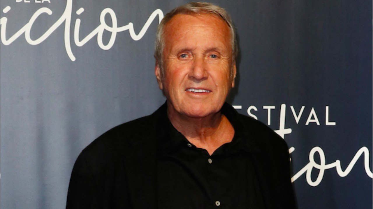 FEMME ACTUELLE - Mort d'Yves Rénier : il rêvait de voir "toutes les femmes de sa vie" réunies à ses obsèques