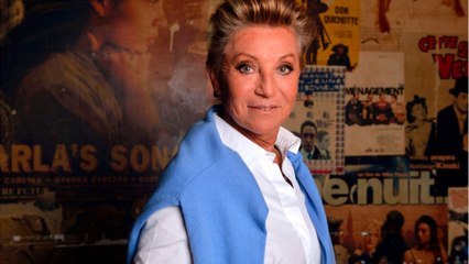 FEMME ACTUELLE - Sheila prête à se faire vacciner à l'AstraZenecca à la demande de Jean Castex ?
