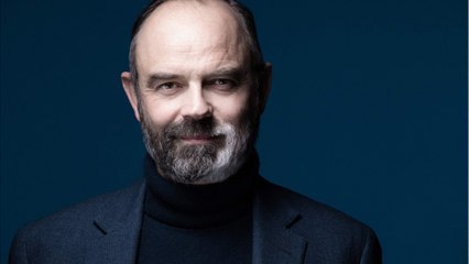 FEMME ACTUELLE - Édouard Philippe : ce détail improbable sur la photo de couverture de son nouveau livre