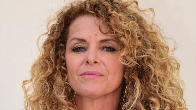 FEMME ACTUELLE - Manuela Lopez hospitalisée : l’actrice des “Mystères de l’amour” donne de ses nouvelles et évoque son traitement