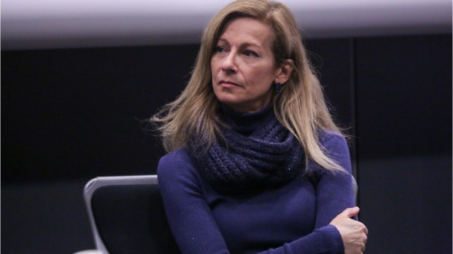 FEMME ACTUELLE - Anne Gravoin, ex-femme de Manuel Valls, en deuil : son père est décédé