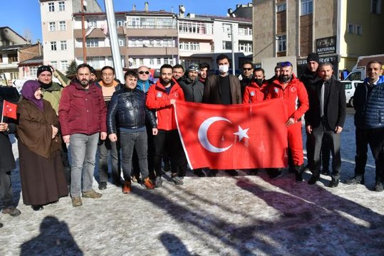 24. Kış Olimpiyat Oyunları'na katılacak Berkin Usta'ya Kars'ta coşkulu karşılama