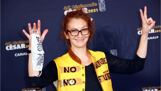 FEMME ACTUELLE - Corinne Masiero traitée de laideron par Stéphane Tapie : elle s'en prend à Bernard Tapie