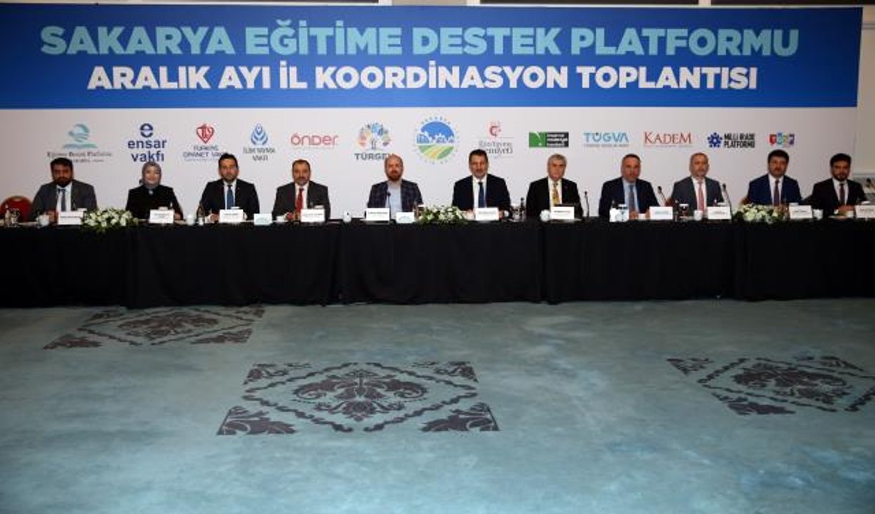 İlim Yayma Vakfı Mütevelli Heyeti Başkanı Bilal Erdoğan, gençlerle buluştu