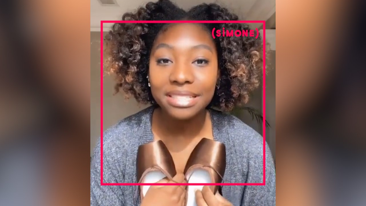 SIMONE : Une danseuse reçoit enfin des chaussons de danse qui vont avec sa couleur de peau