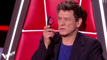 FEMME ACTUELLE - "The Voice" : pourquoi Marc Lavoine effectue-t-il ce geste bizarre avec ses lunettes ?