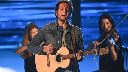 FEMME ACTUELLE - "The Voice" 2021 : Vianney accusé d’avoir la bougeotte, il répond à ses détracteurs (1)