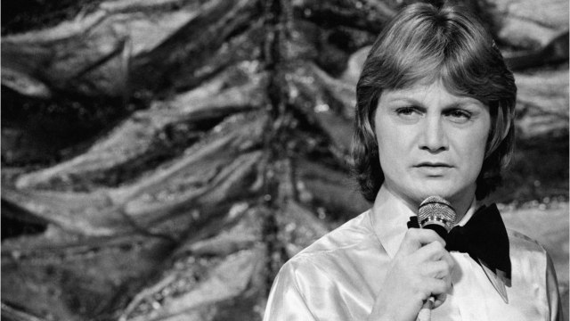 FEMME ACTUELLE - Claude François était une ordure : les souvenirs troublants de l'ancien régisseur de l'Olympia