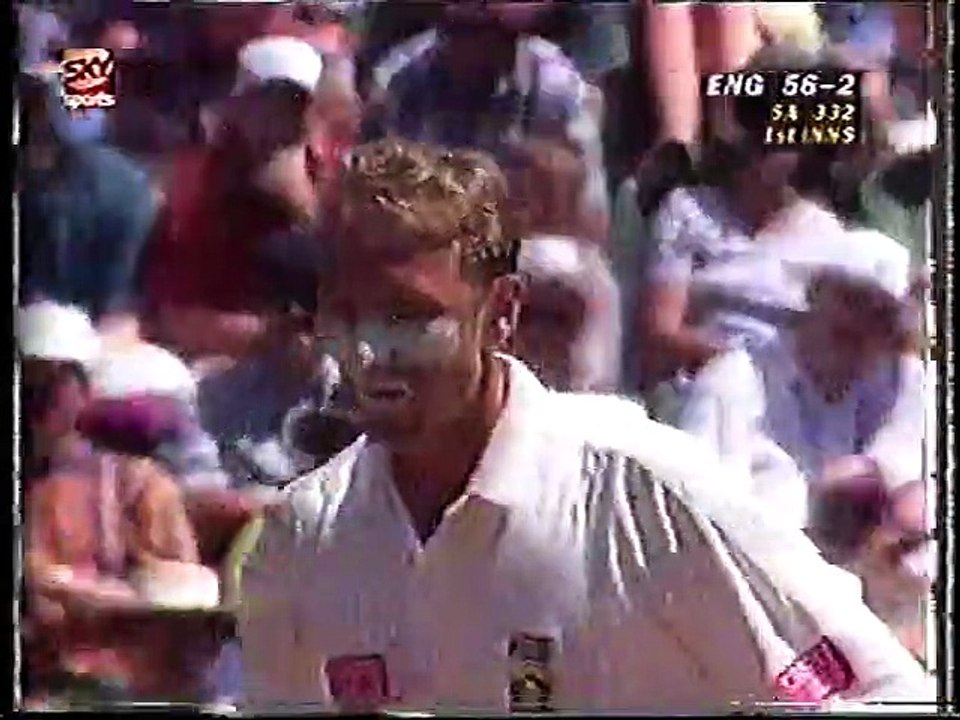 SOUTH AFRICA v ENGLAND 2nd TEST MATCH DAY 2 SESSION 2 JOHANNESBURG DEC 1995