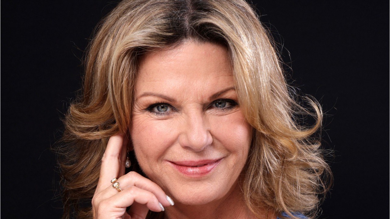 FEMME ACTUELLE - Affaire Berry : quand Jeane Manson se confiait dans un livre sur la “violence morale et physique” de son ex-mari Richard Berry