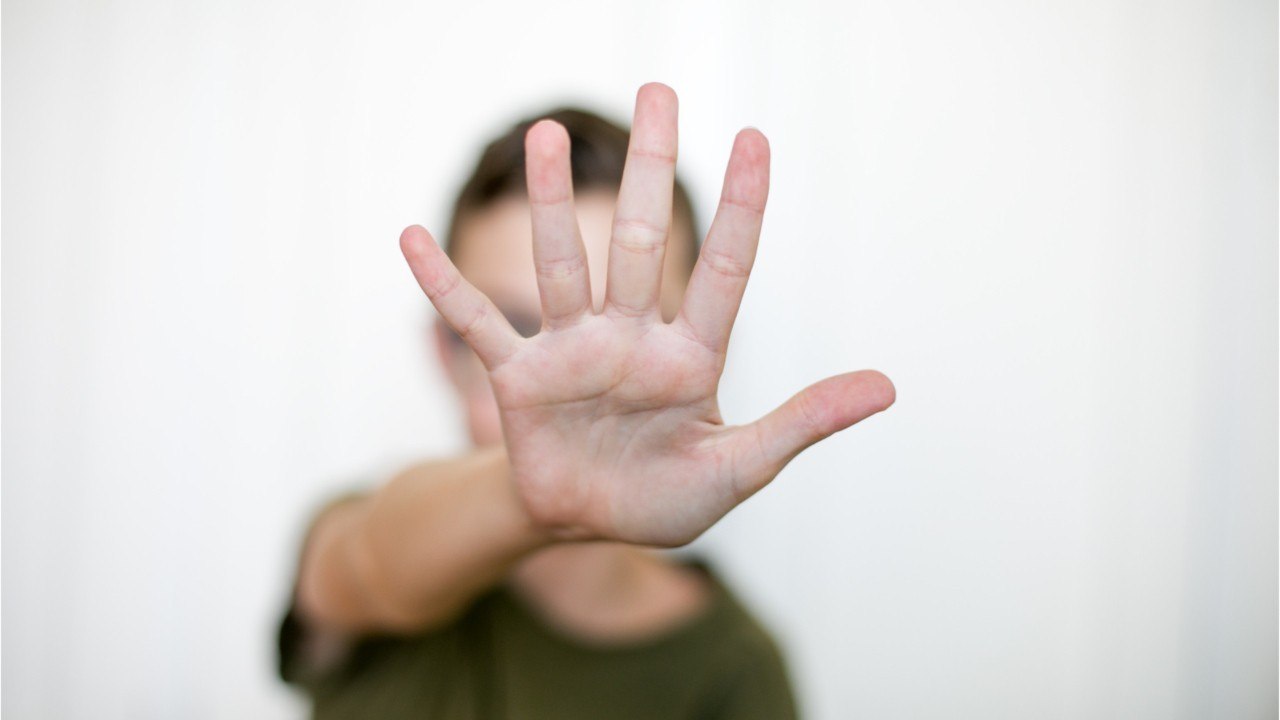 FEMME ACTUELLE - "Petit Tony", 3 ans, battu à mort : après sa lente agonie, son beau-père et sa mère face à la justice