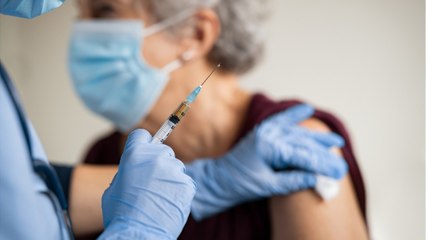 FEMME ACTUELLE - “C’est les Hunger Games ici” : ces stars américaines prêtes à tout pour être vaccinées avant les autres