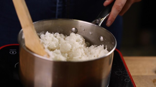 FEMME ACTUELLE - 3 ASTUCES POUR SAUVER DES PLATS RÂTÉS
