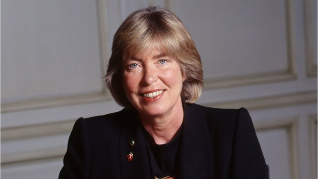 FEMME ACTUELLE - “Salauds, vous avez tout balancé” : les terribles paroles d’Evelyne Pisier à ses enfants après la découverte de l’inceste