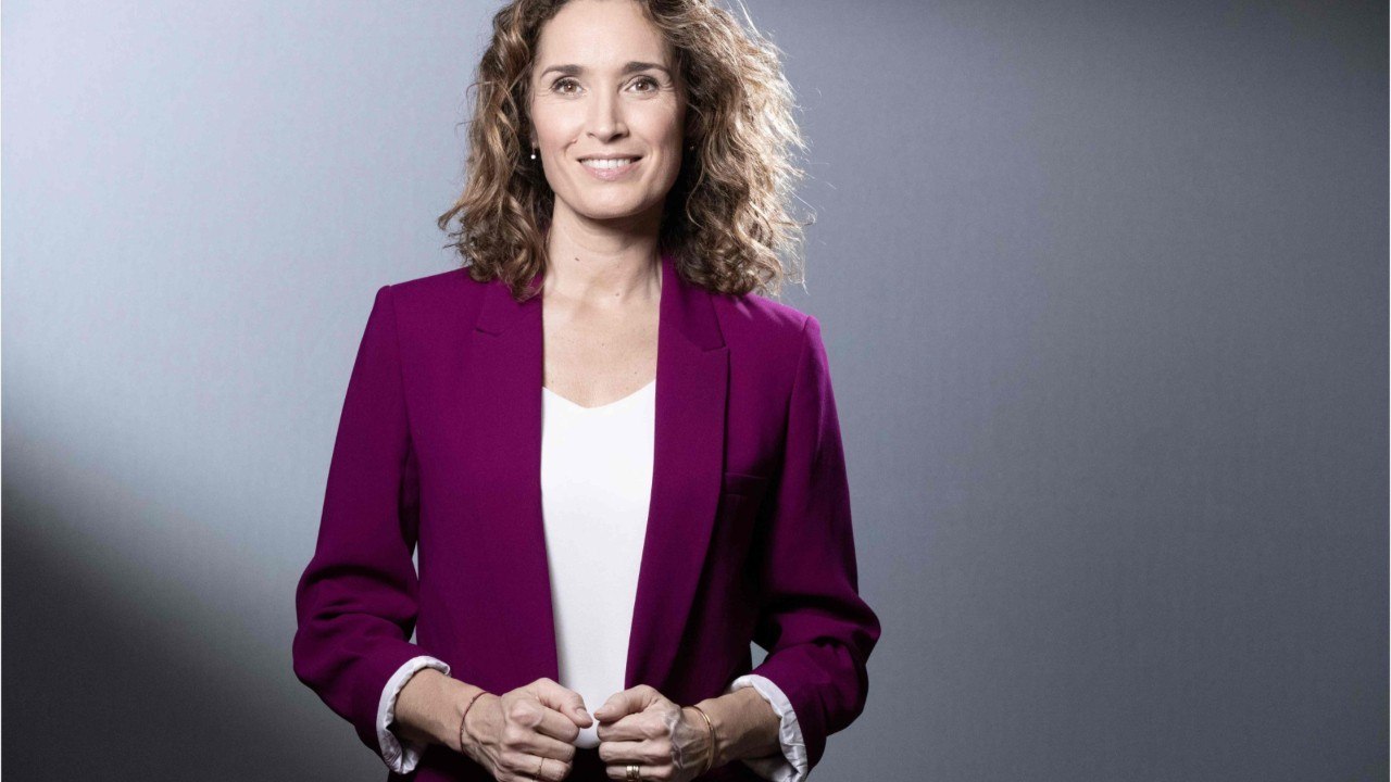 FEMME ACTUELLE - Marie-Sophie Lacarrau : la journaliste a-t-elle d’autres projets en parallèle du 13H de TF1 ?