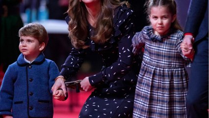FEMME ACTUELLE - Kate et William : leur carte de vœux avec les enfants pour la fin d’année est dévoilée