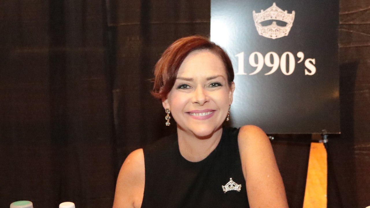 FEMME ACTUELLE - Une ex-Miss décède à l’âge de 49 ans d’une grave blessure à la tête