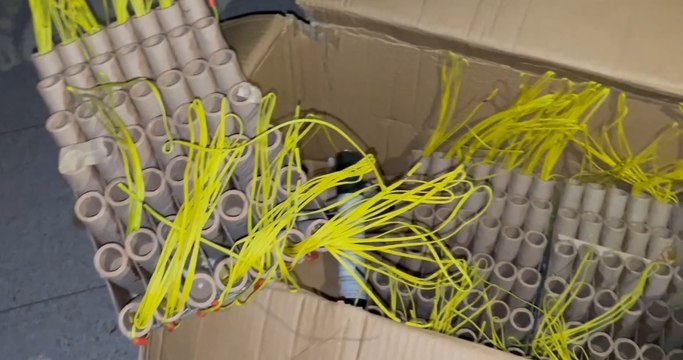 Scafati (SA) - Sequestrate 3 tonnellate e mezzo di botti illegali (29.12.21)