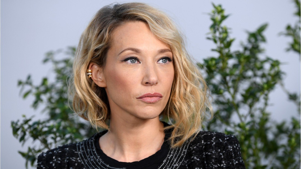 FEMME ACTUELLE - Johnny Hallyday : Laura Smet a-t-elle empêché la réalisation d’un biopic ?