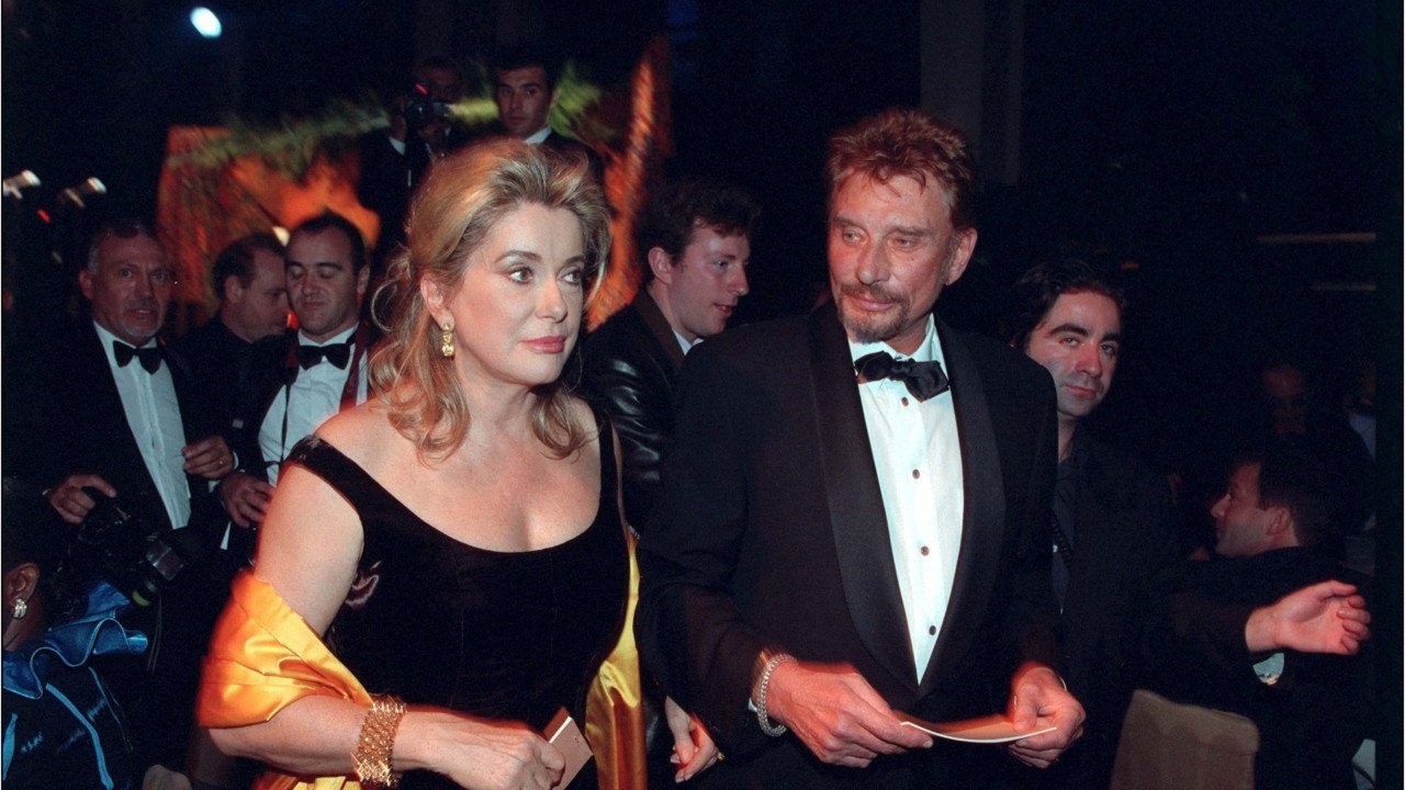 FEMME ACTUELLE - Johnny Hallyday et Catherine Deneuve, les révélations sur leur histoire d’amour