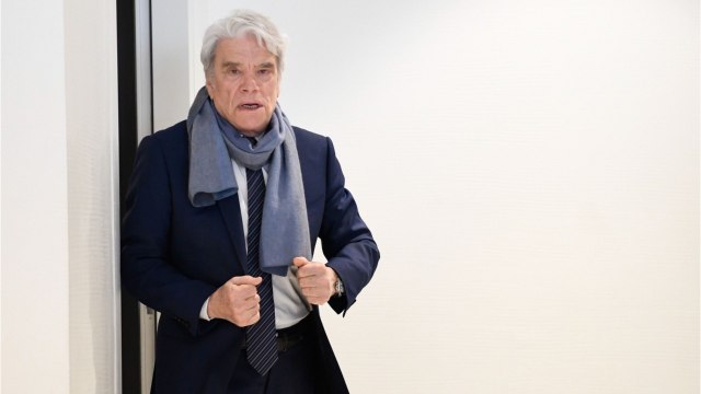 FEMME ACTUELLE - Bernard Tapie, “affaibli” par son cancer : sa grosse “colère” au tribunal