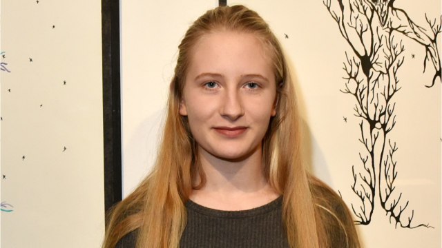 FEMME ACTUELLE - Louise Depardieu : 6 choses à savoir sur la petite-fille de Gérard Depardieu