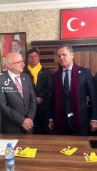 Mustafa Sarıgül masayı yumrukladı; "Güneşi görmek istemiyorsan, gölgeden çekileceksin"