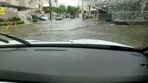 Chuva deixa ruas alagadas em Florianópolis