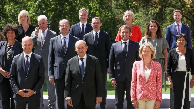 FEMME ACTUELLE - Ces ministres sommés de ne pas “bronzer au soleil” par Jean Castex