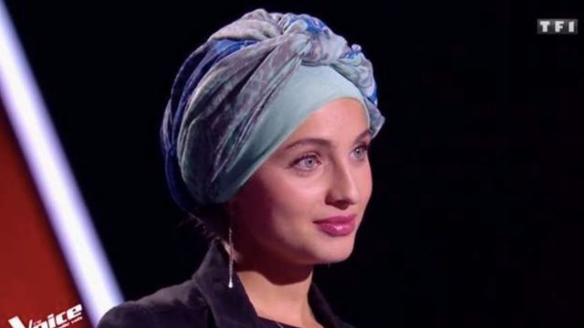 FEMME ACTUELLE - Mennel (“The Voice”) : insultée sur les réseaux sociaux, la chanteuse s’emporte